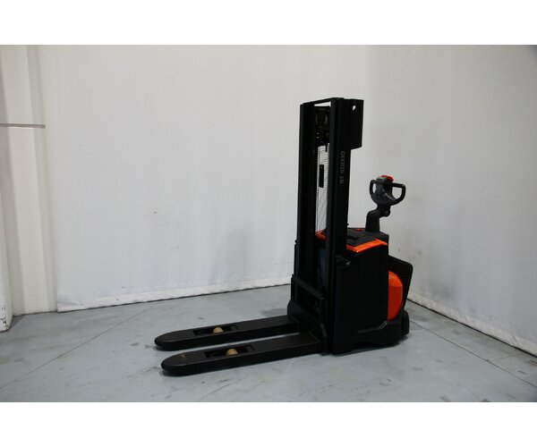 TOYOTA SWE140 1904029132