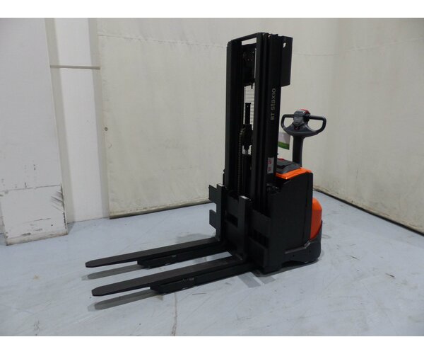 TOYOTA SWE140 1911033788