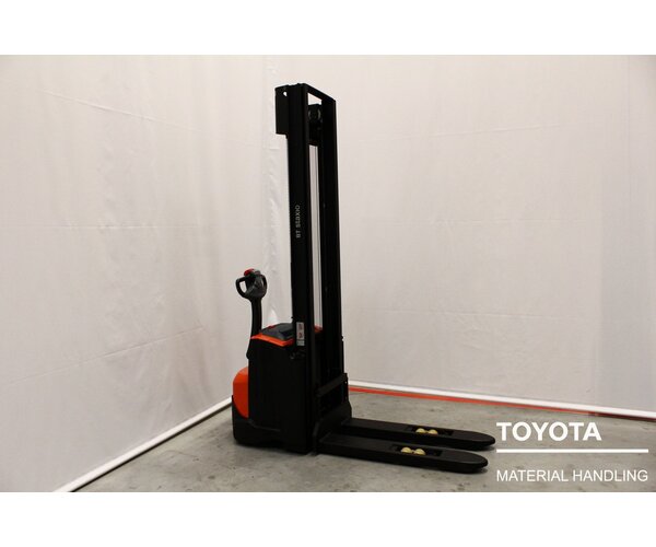 TOYOTA SWE140 2004017008