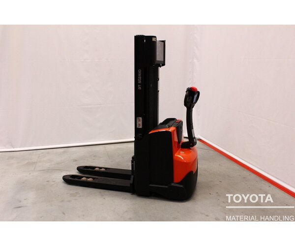 TOYOTA SWE140 2011033877