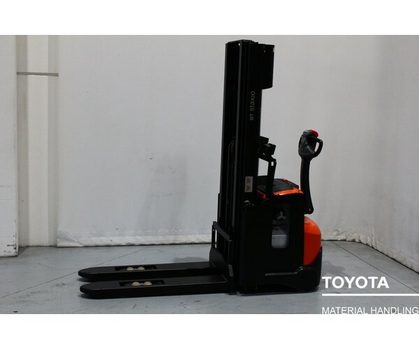 TOYOTA SWE140L 2109004723