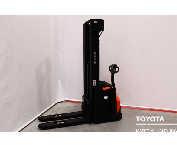 TOYOTA SWE145 2106047560