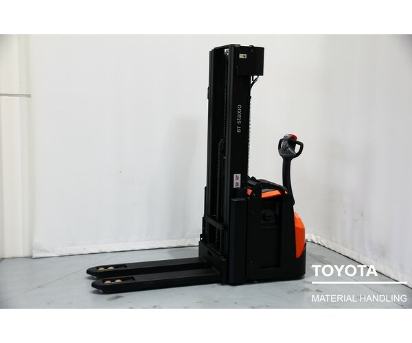 TOYOTA SWE145L 2407035382