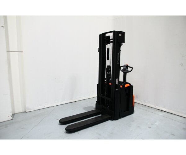 TOYOTA SWE145L 2409014009