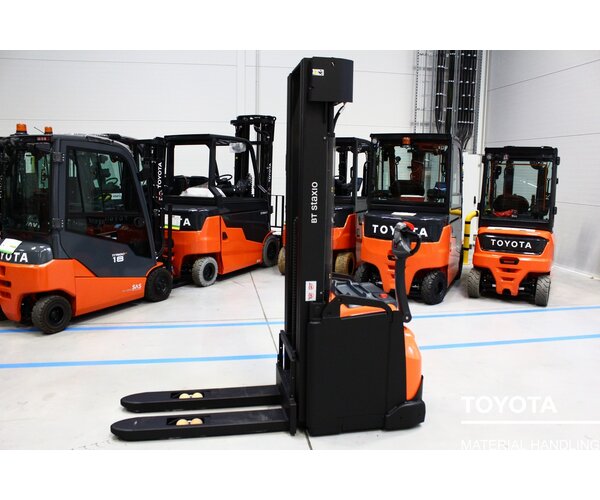 TOYOTA SWE160 1804002677