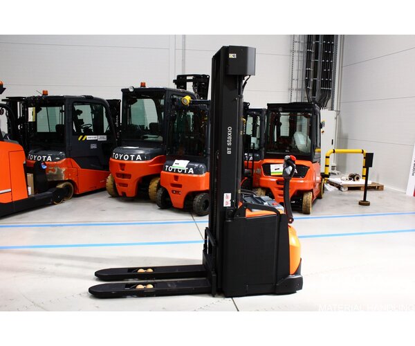 TOYOTA SWE160 1806018035