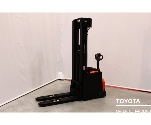 TOYOTA SWE160 1806016972