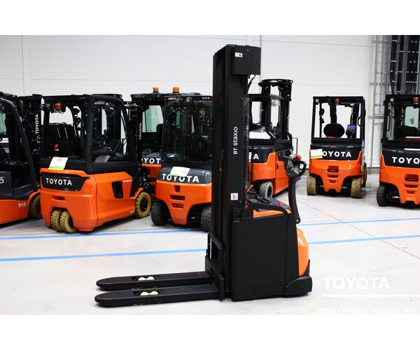 TOYOTA SWE160 1811033876