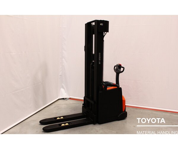 TOYOTA SWE160 1904016392