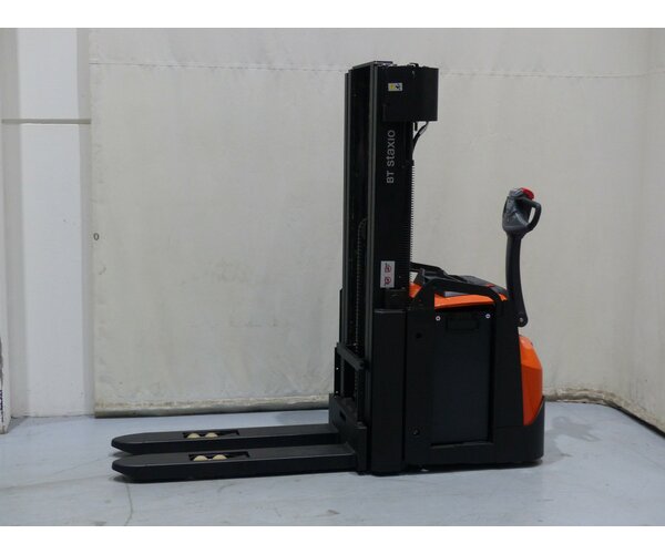 TOYOTA SWE160L 2201022150