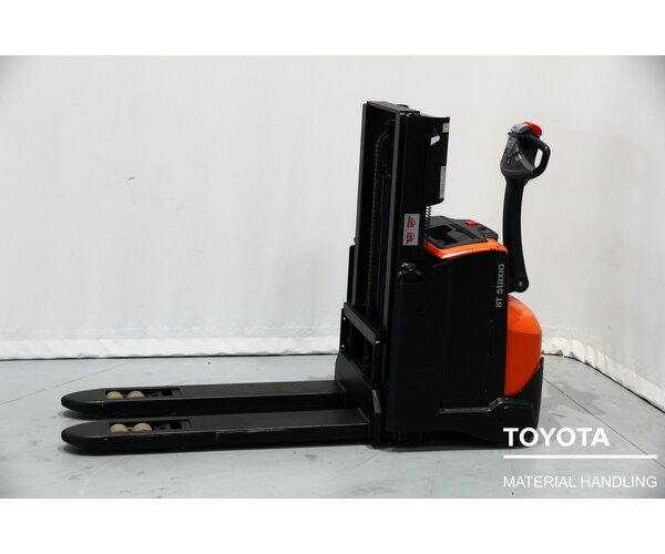 TOYOTA SWE200D 1710024248