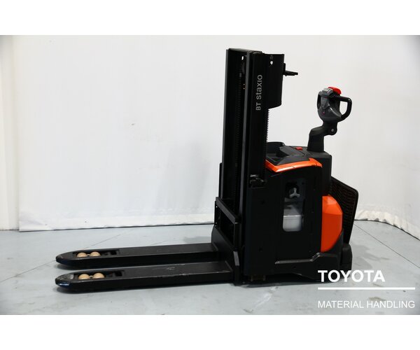 TOYOTA SWE200D 1906005574