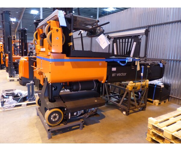 TOYOTA VCE150A 1903000194